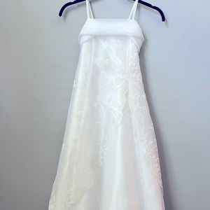 White flower girl dress